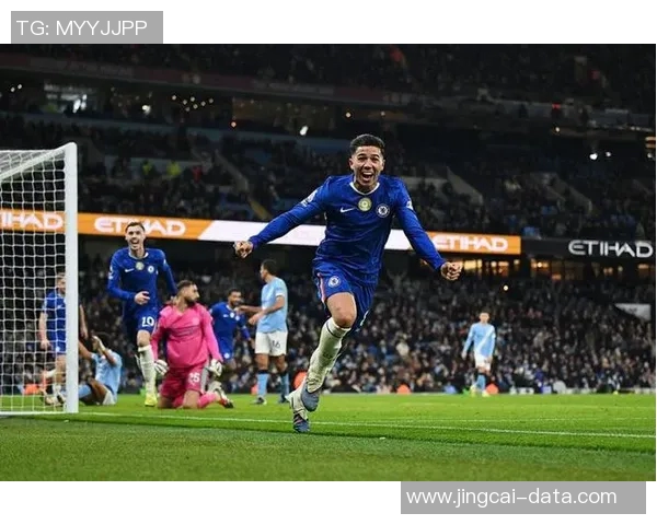 意甲激战皇马6比2大胜切尔西帽子戏法引发争议判罚全场沸腾 意甲激战皇马6比2大胜切尔西帽子戏法引发争议判罚全场沸腾