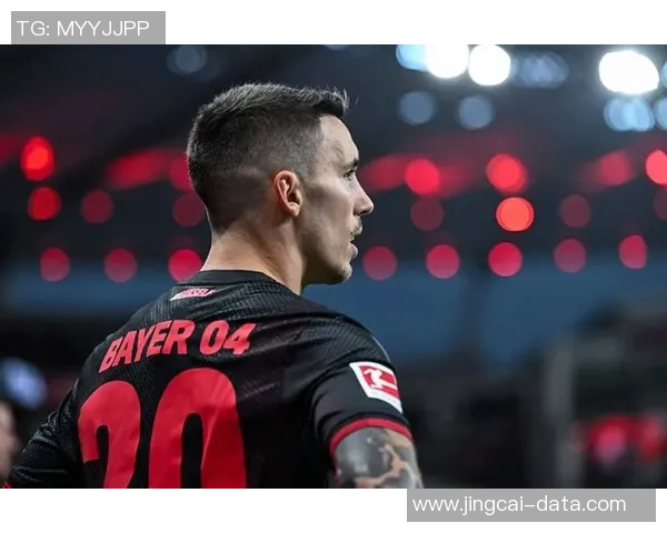 德甲激战：那不勒斯险胜巴萨红牌争议引发全场热议